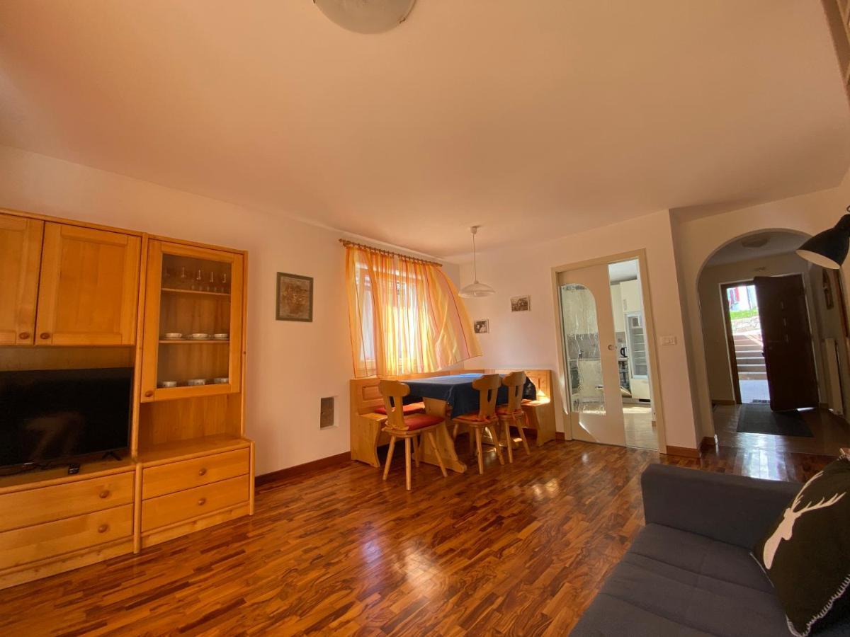 Amalia Apartment Santa Cristina Val Gardena Ngoại thất bức ảnh