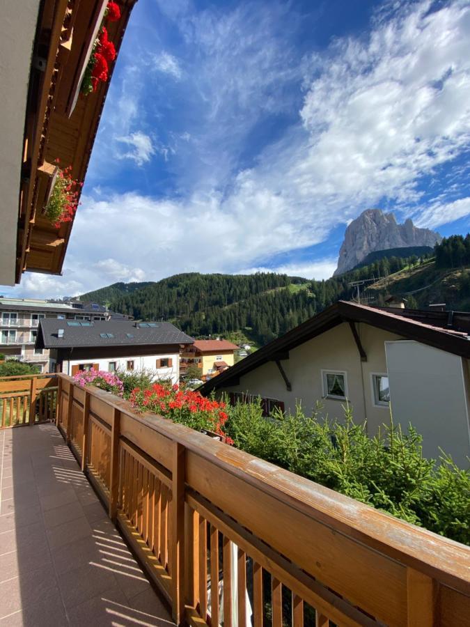 Amalia Apartment Santa Cristina Val Gardena Ngoại thất bức ảnh